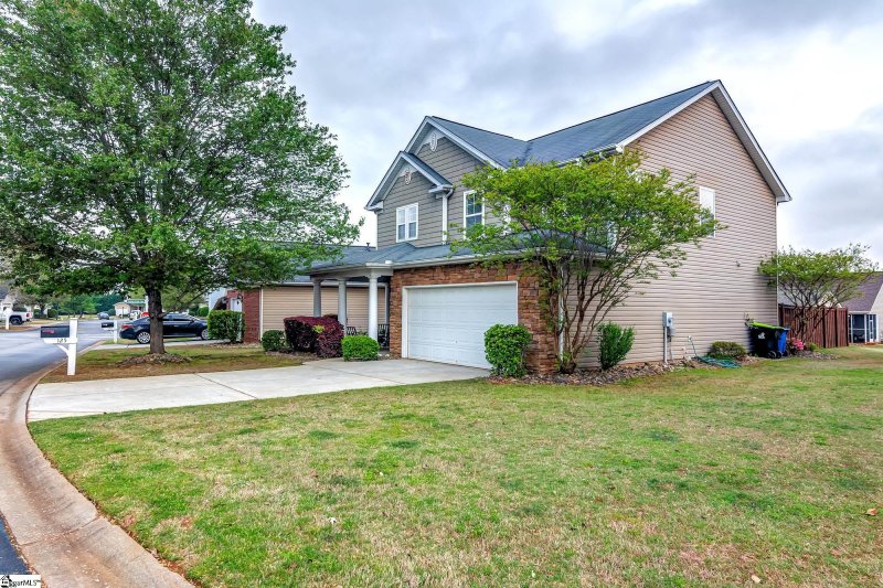 Property image 2 at 125 Raven Hill Way, Piedmont, SC 29673-6739