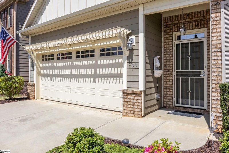 Property image 2 at 600 Troutdale Lane, Simpsonville, SC 29680