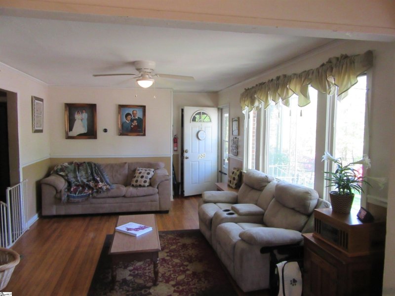 Property image 3 at 100 Pisgah Drive, Greenville, SC 29609