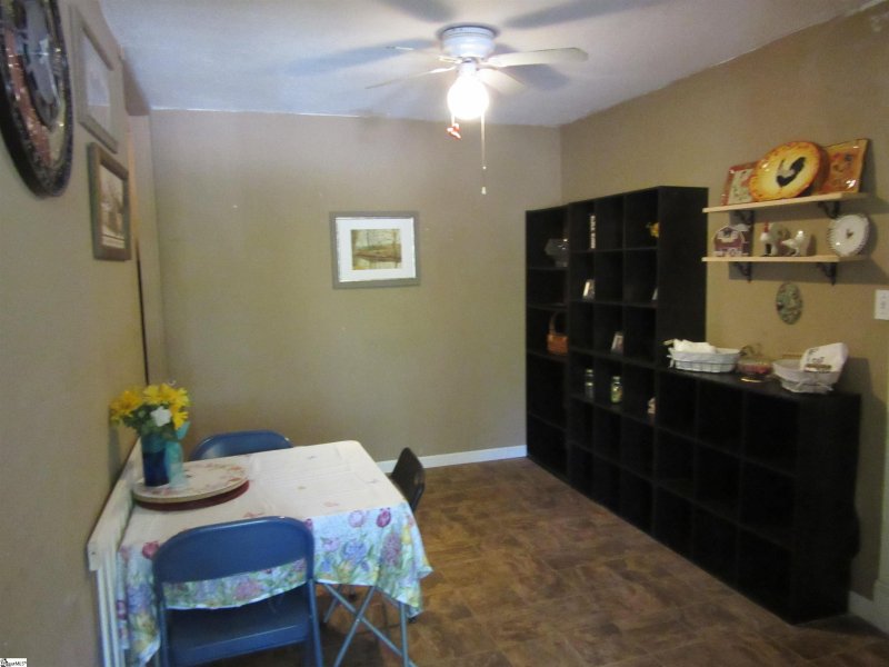 Property image 4 at 100 Pisgah Drive, Greenville, SC 29609