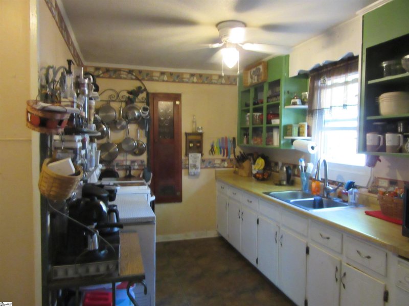 Property image 5 at 100 Pisgah Drive, Greenville, SC 29609