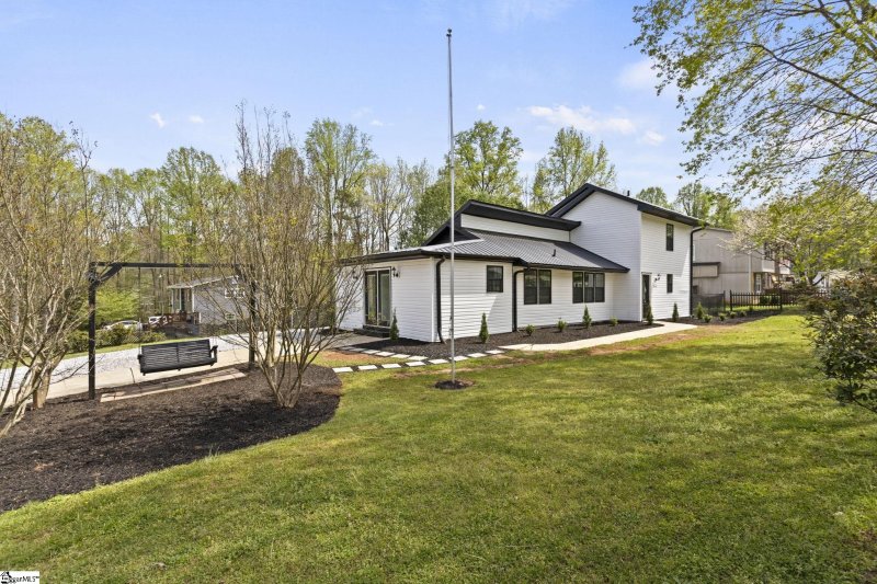 Property image 2 at 316 Fernleaf Drive, Travelers Rest, SC 29690-9621