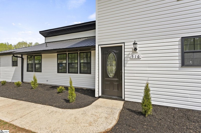 Property image 3 at 316 Fernleaf Drive, Travelers Rest, SC 29690-9621