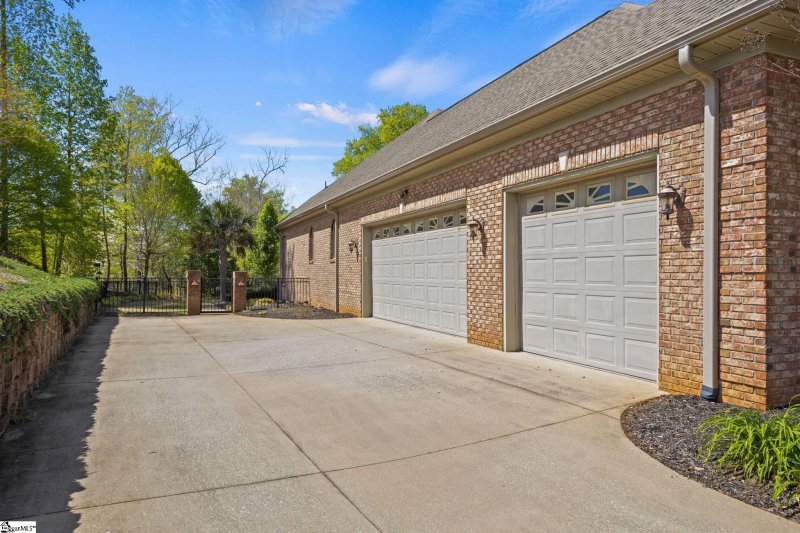 Property image 4 at 536 Scenic Oak Drive, Moore, SC 29369