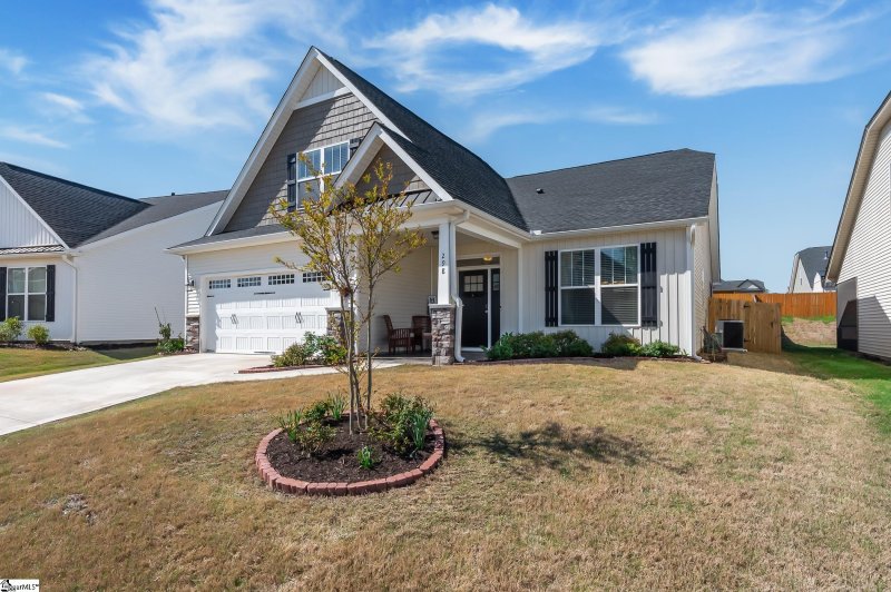 Property image 2 at 298 Foxbank Circle, Greer, SC 29651