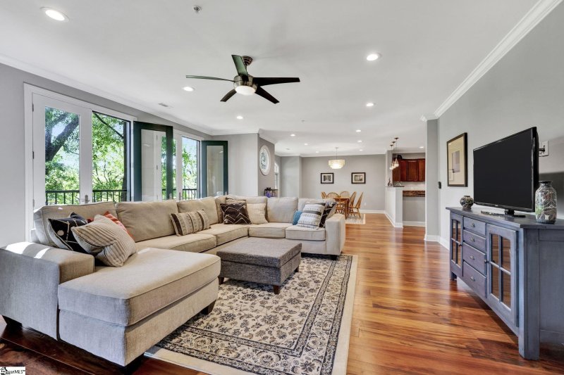 Property image 3 at 1209 E Washington Street, Greenville, SC 29601