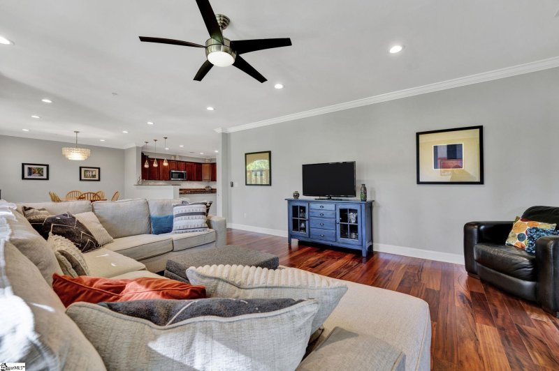 Property image 5 at 1209 E Washington Street, Greenville, SC 29601