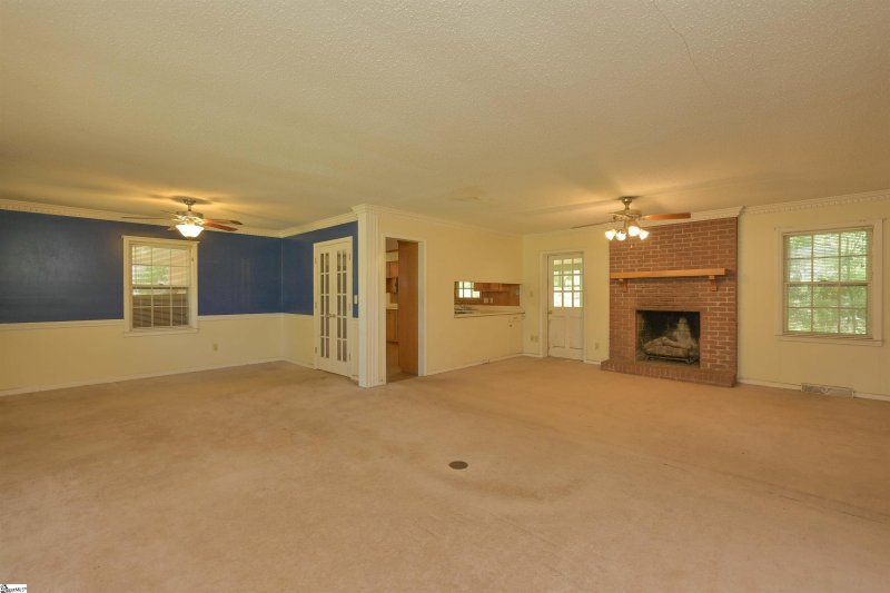 Property image 5 at 407 Strange Road, Taylors, SC 29687