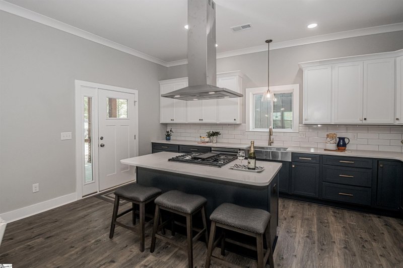 Property image 4 at 121 Chestnut Street, Greenville, SC 29605