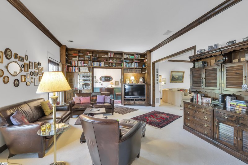 Property image 5 at 136 Fernbrook Circle, Spartanburg, SC 29307