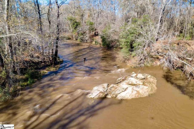 Property image 4 at 10 Gentle Winds Way, Greenville, SC 29605