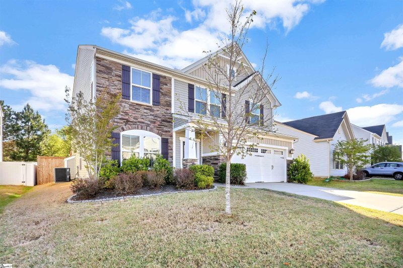 Property image 2 at 736 Tuckborough Street, Greer, SC 29651