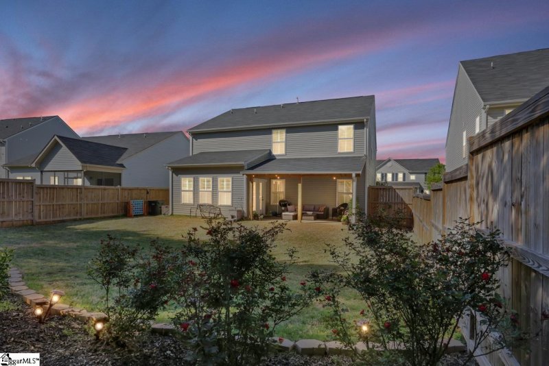 Property image 4 at 736 Tuckborough Street, Greer, SC 29651