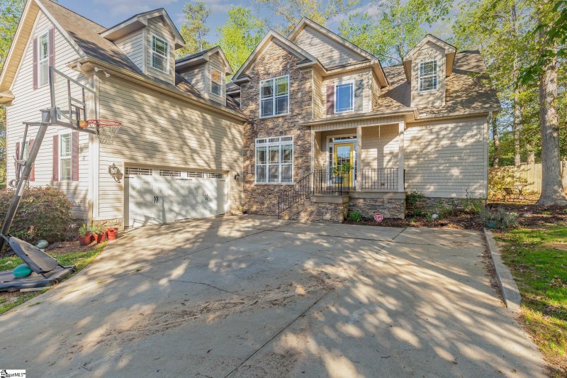 Property image 4 at 4 Carolina Leaf Lane, Fountain Inn, SC 29644