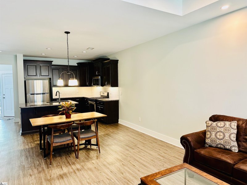 Property image 3 at 21 Creekhaven Lane, Taylors, SC 29687