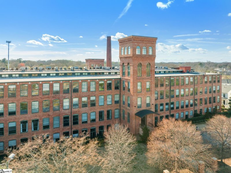 Property image 3 at 400 Mills Avenue, Greenville, SC 29605