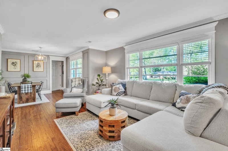 Property image 3 at 405 Elizabeth Drive, Greenville, SC 29615