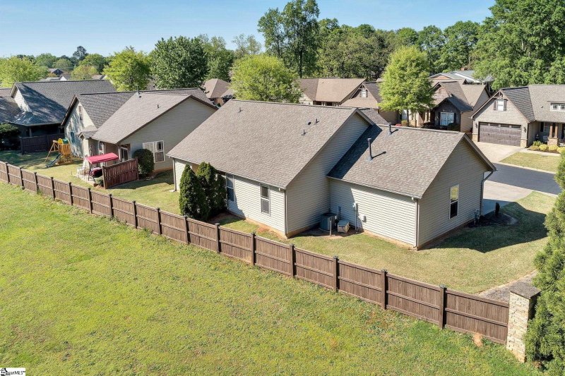 Property image 2 at 1 Dolerite Drive, Taylors, SC 29687-5352