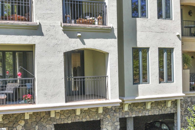 Property image 3 at 1209 E Washington Street, Greenville, SC 29601