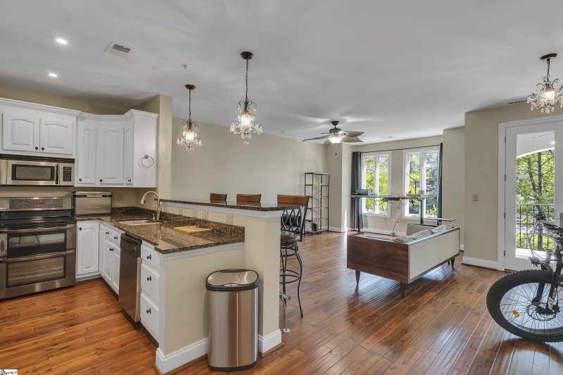 Property image 4 at 1209 E Washington Street, Greenville, SC 29601