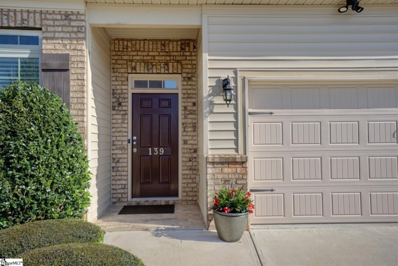 Property image 2 at 139 WILLOWBOTTOM Drive, Greer, SC 29651