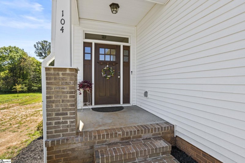 Property image 3 at 104 Rindge Road, Piedmont, SC 29673