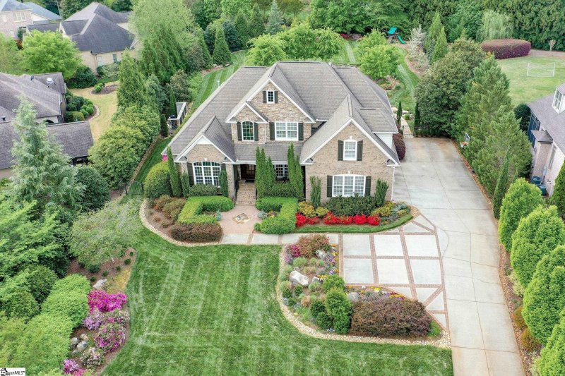 Property image 2 at 508 Brixton Circle, Simpsonville, SC 29681