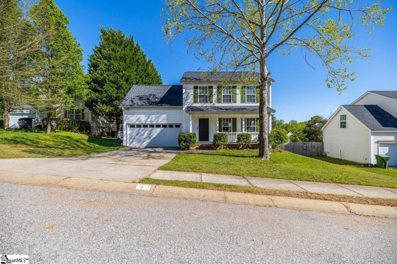 Property image 3 at 4 Fritzsimons Court, Greer, SC 29651-5841