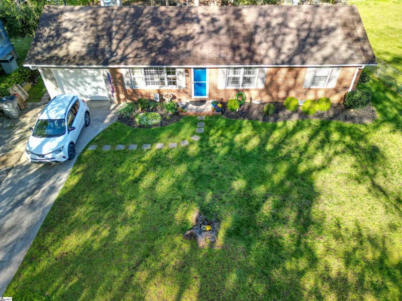 Property image 3 at 103 Brewster Drive, Taylors, SC 29687