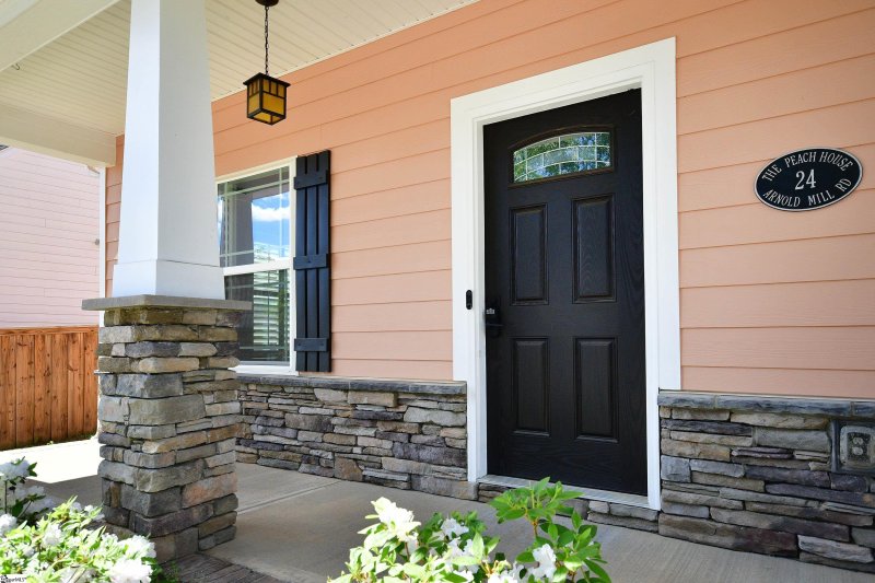 Property image 2 at 24 Arnold Mill Road, Simpsonville, SC 29680