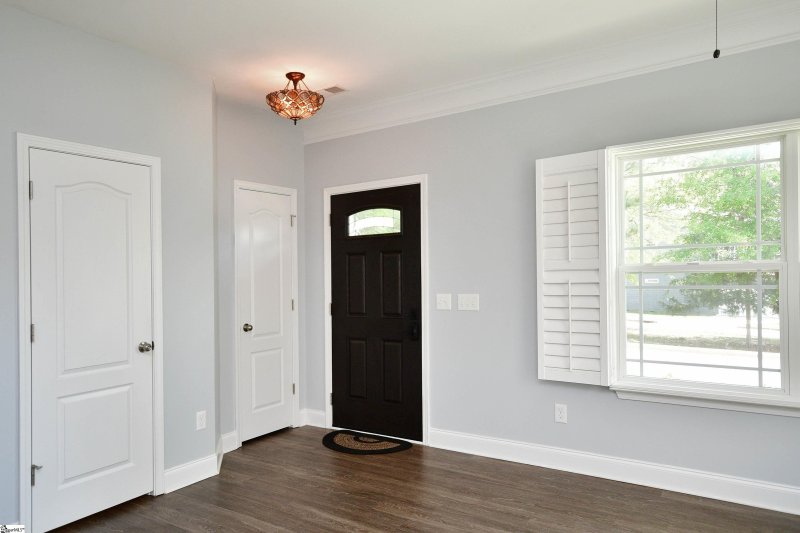 Property image 4 at 24 Arnold Mill Road, Simpsonville, SC 29680