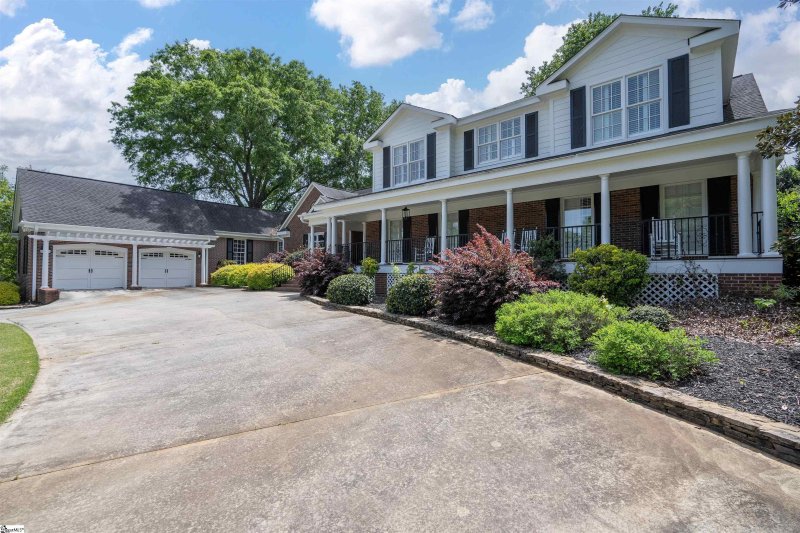 Property image 3 at 107 Collins Creek Road, Greenville, SC 29607