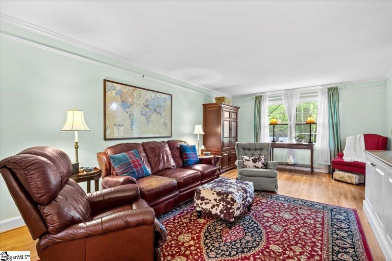 Property image 2 at 109 Dellwood Drive, Greenville, SC 29609