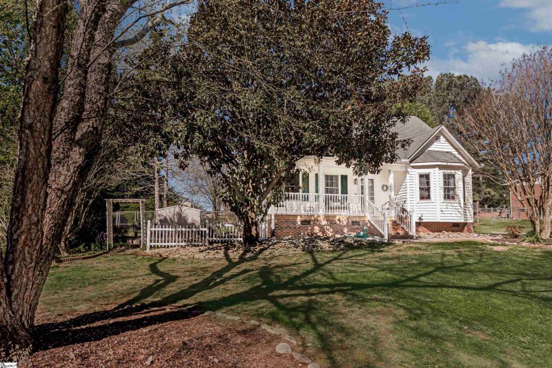 Property image 2 at 211 Cone Drive, Liberty, SC 29657