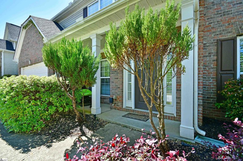 Property image 3 at 6 Rivanna Lane, Greenville, SC 29607