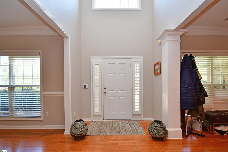 Property image 5 at 6 Rivanna Lane, Greenville, SC 29607