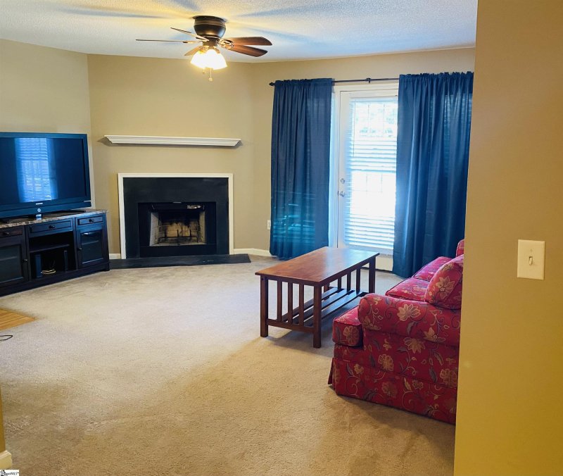 Property image 2 at 801 Pelham Square Way, Greer, SC 29650