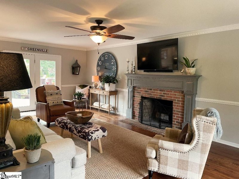 Property image 4 at 207 Yellow Poplar Court, Simpsonville, SC 29681