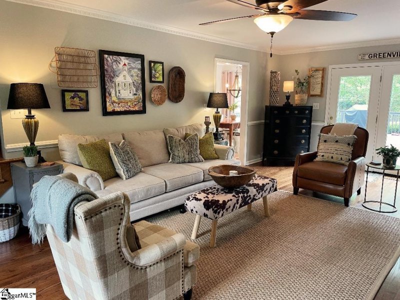 Property image 5 at 207 Yellow Poplar Court, Simpsonville, SC 29681