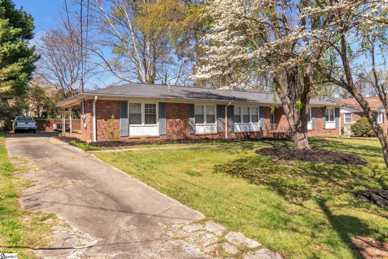 Property image 2 at 41 Dagenham Drive, Greenville, SC 29615