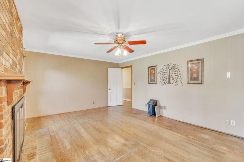 Property image 3 at 41 Dagenham Drive, Greenville, SC 29615