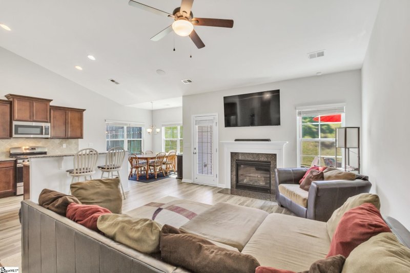 Property image 3 at 181 Rushing Waters Drive, Inman, SC 29349