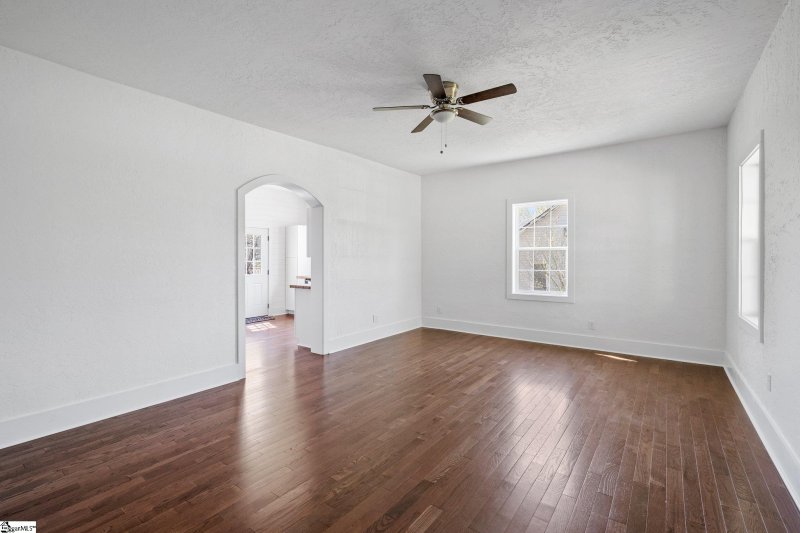 Property image 3 at 109 Edwards Street, Simpsonville, SC 29681