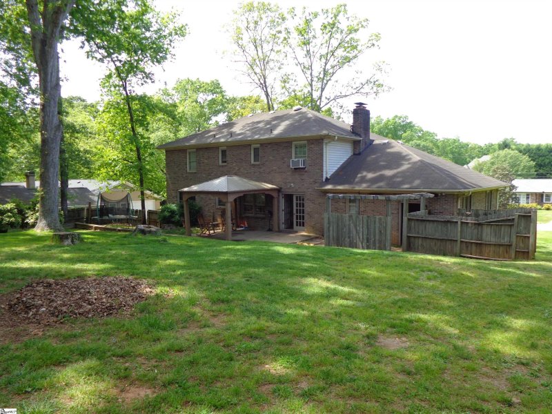 Property image 2 at 221 Devon Drive, Mauldin, SC 29662