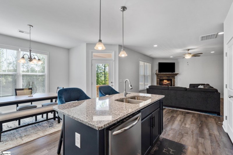 Property image 4 at 281 Foxbank Circle, Greer, SC 29651