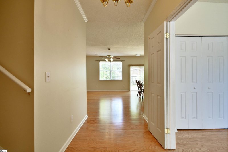 Property image 4 at 7 Chablis Court, Mauldin, SC 29662