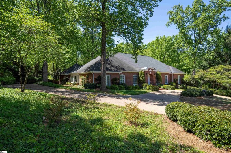 Property image 2 at 125 Windsor Road, Greer, SC 29651