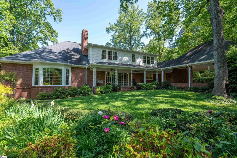 Property image 3 at 125 Windsor Road, Greer, SC 29651