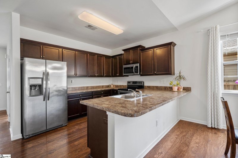 Property image 3 at 709 Longhorn Drive, Piedmont, SC 29673