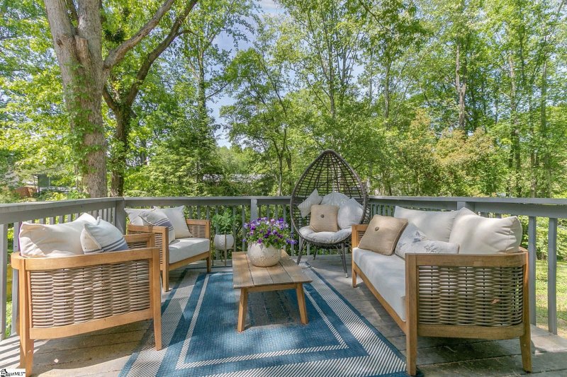 Property image 3 at 211 Duquesne Drive, Greer, SC 29650